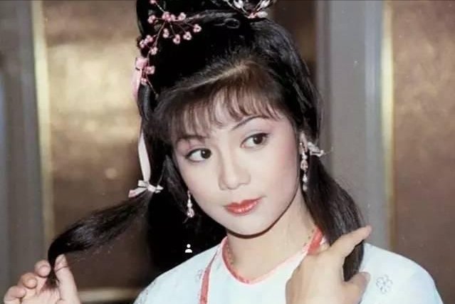 但是只要前奏响起必能将我们带回曾经那