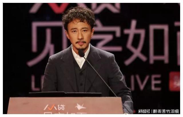 拿国人痛处炒作,被官媒点名驱逐出境,中戏教师赵立新现状如何? 1968年