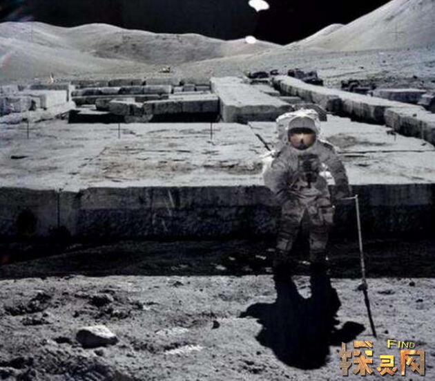 NASA不敢公布的照片,登月发现月球UFO基地外星人监控 登月发现月球UFO基地外星人监控