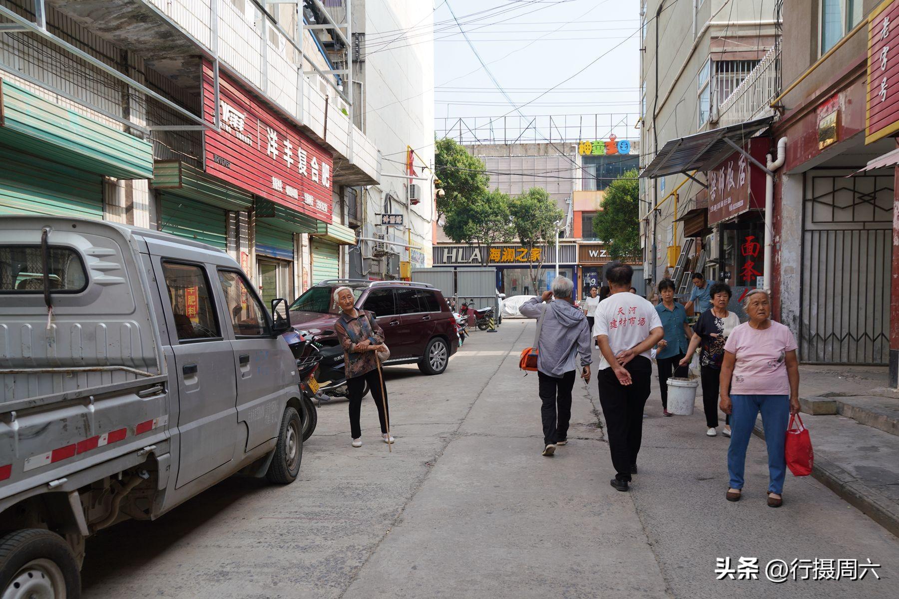 75岁农民大叔痴迷研究阴阳40年,隐居闹市,无欲无求 人们常说“小隐隐于野