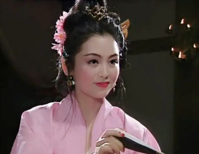 同时也是汉末三国时期民间传说中的女子