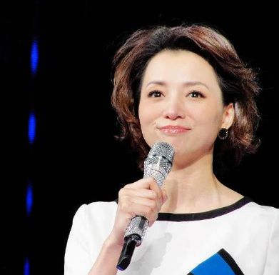 “央视一姐”董卿被央视解雇?背后的原因曝光,真相让人无语 那就是董卿了吧