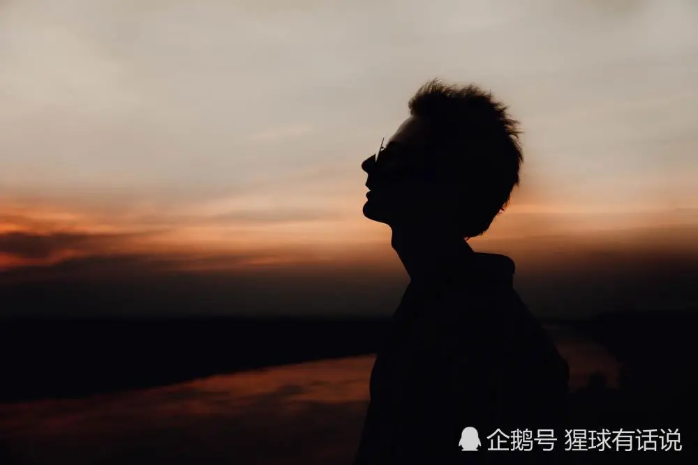 父爱如山、母爱如水。山水有相依。亲子开云手机版登录中,父爱有多么重要。 时效最长