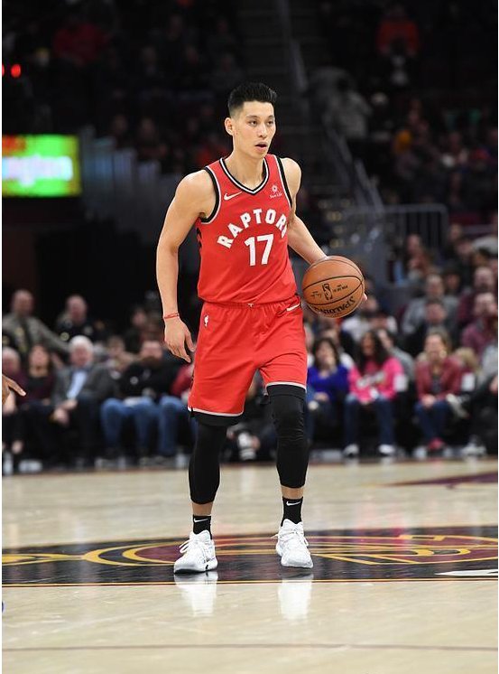 还跟父母说有一天他要当华人首位NBA