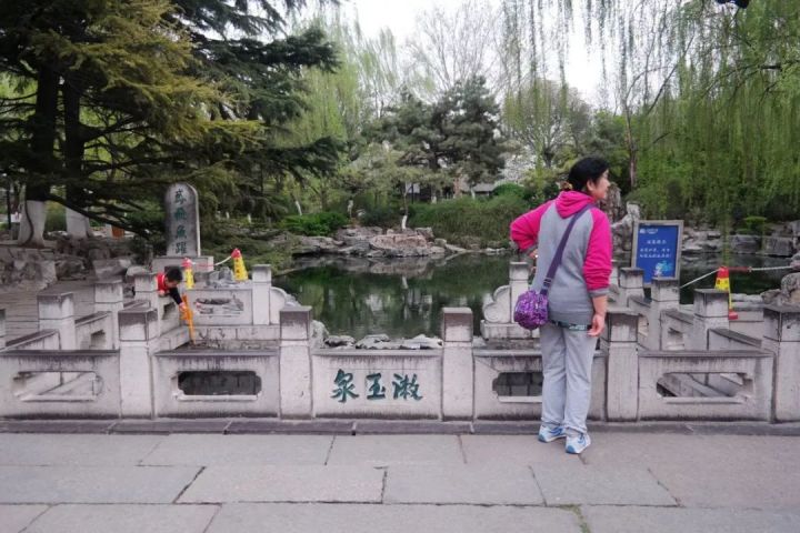 济南二日游之趵突泉 一路向西