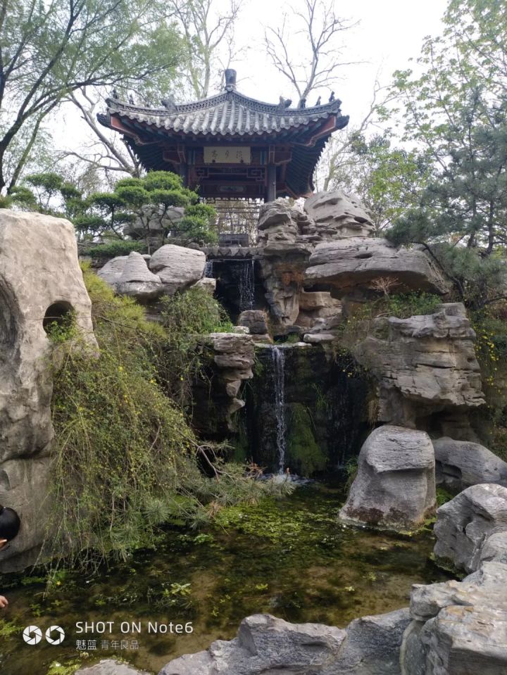 济南二日游之趵突泉 雕梁画柱