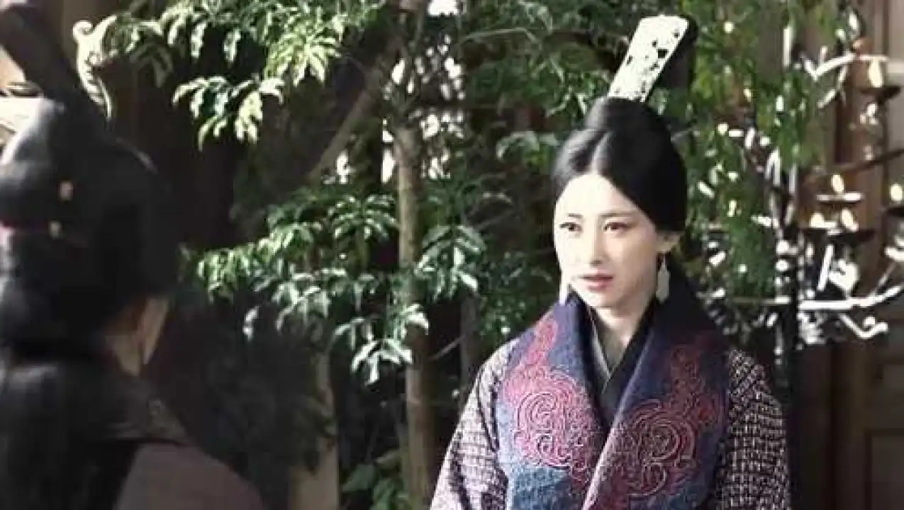《大秦赋》冬儿为救扶苏被嫪毐所杀,大王追封冬儿郡主,赵姬被囚 大王追封冬儿郡主