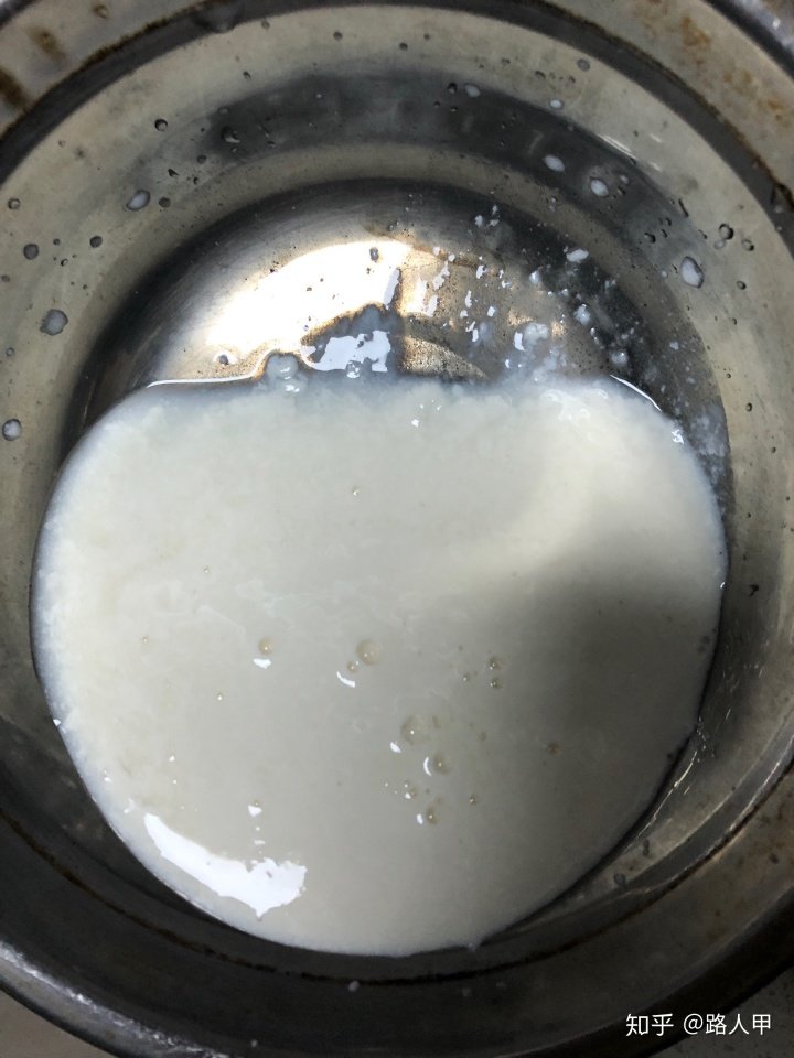 我在1月份网购了一箱牛奶