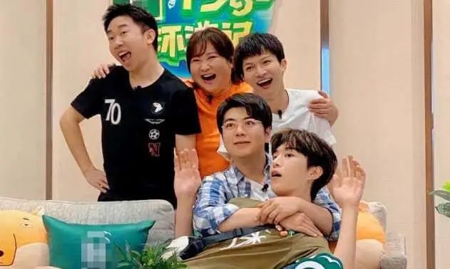 李云迪出事后,郎朗也被曝光了…… 2021年10月21日凌晨。