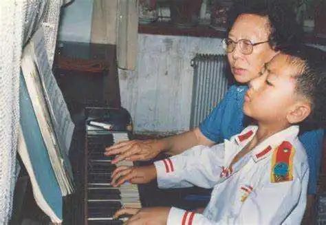 李云迪出事后,郎朗也被曝光了…… 波兰华沙