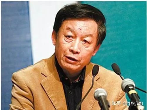 并以退场表示抗议