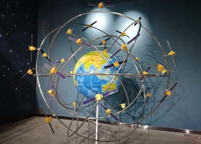 定位系统精度最重要:GPS0.1米,格洛纳斯0.4米,北斗呢? 并可以用电子地图规划自己的行车路线