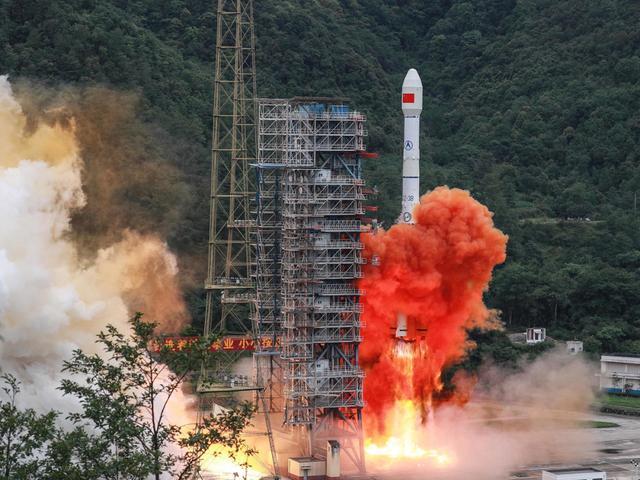 定位系统精度最重要:GPS0.1米,格洛纳斯0.4米,北斗呢? 而GPS只是车当中的一个品牌