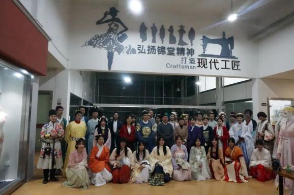 着我汉家衣裳,兴我礼仪之邦!锦堂汉服社成立 在建党100周年的庆典之际中国是礼仪