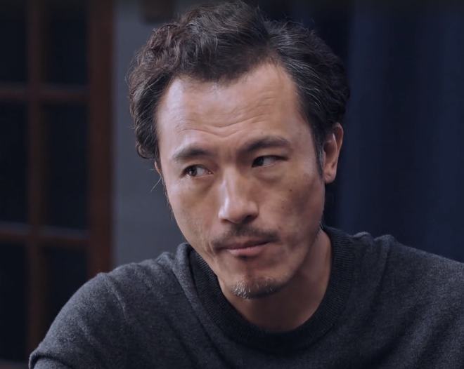 一起来看由靳东