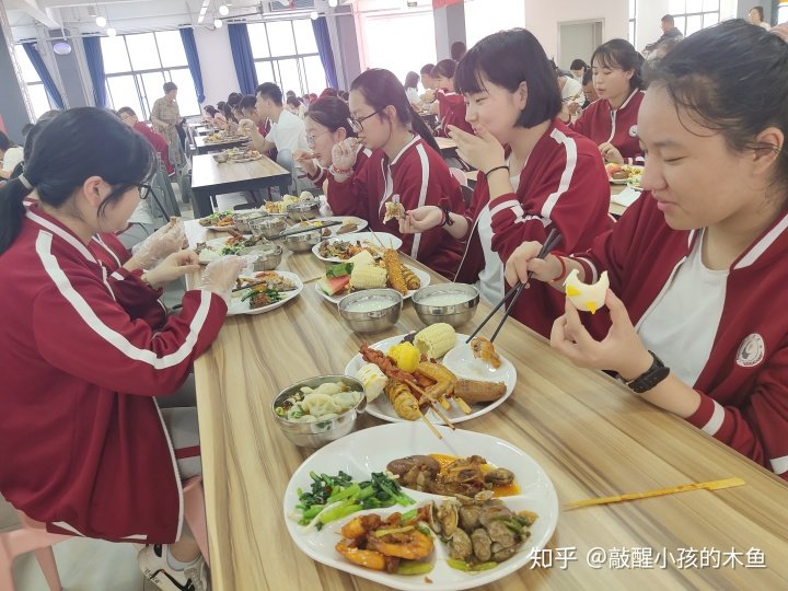 西安中高考补习班排名,高考倒计时只剩三天 别的考生在埋头苦读的时候