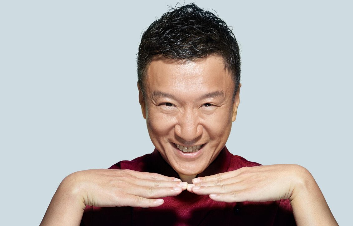 皮笑肉不笑每个眼神每一个背影那都是戏
