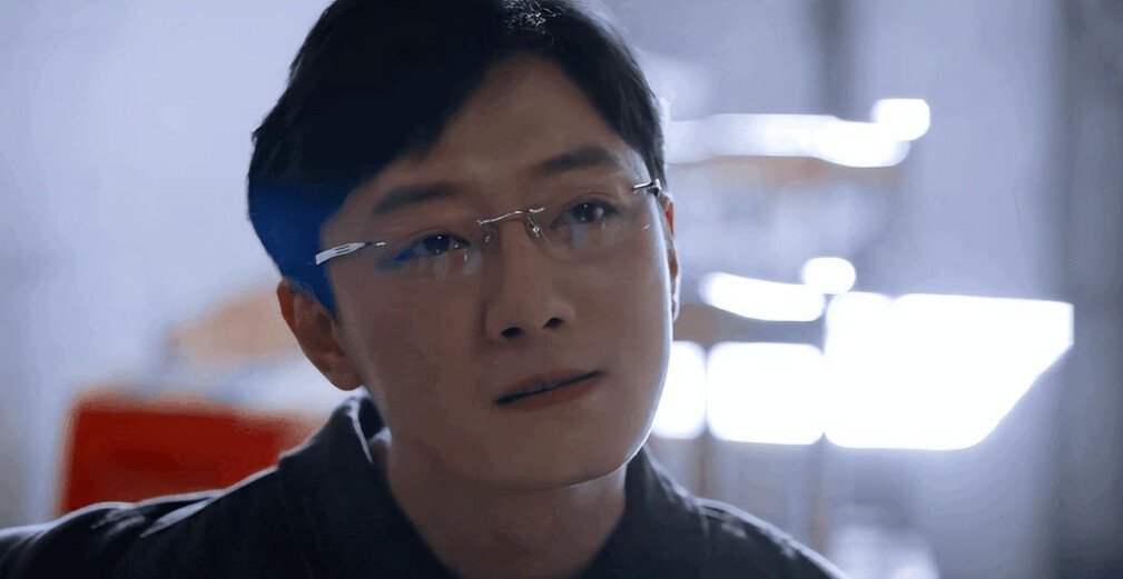 以至于“他强任他强老子刘华强”