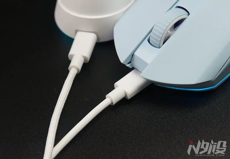 达尔优EM901无线游戏鼠标拆解评测 功能配置上有点小差异