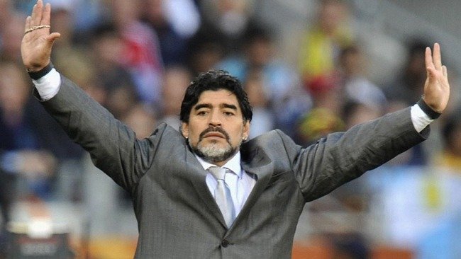 一代球王马拉多纳 Maradona, la mano di Dio 导演马尔科·里西在接受意大利《共和报