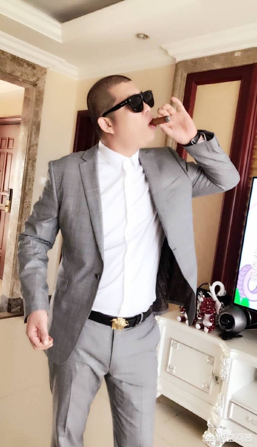 而你进行直播能够月入10万同样需要大