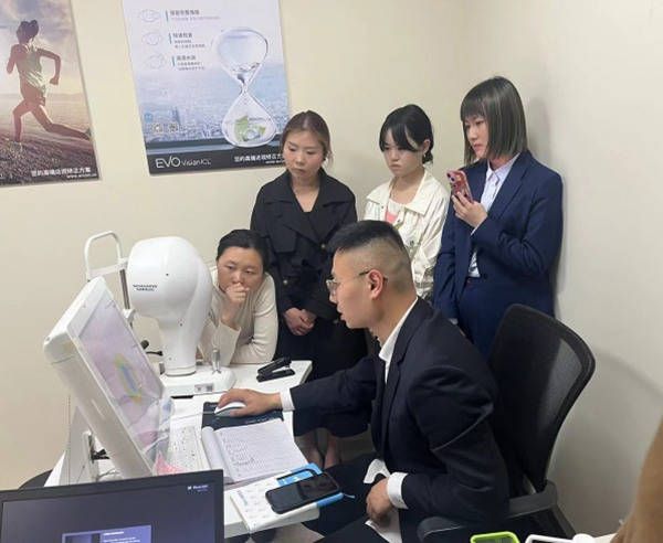 邀请来自各地市的爱尔眼科学术专家