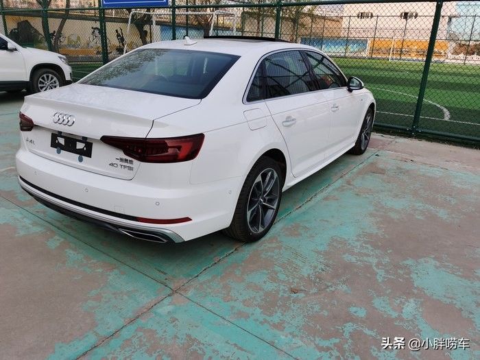 全国哪里奥迪a4l最便宜的 为开云最新版下载白色的奥迪便宜? a6不买白