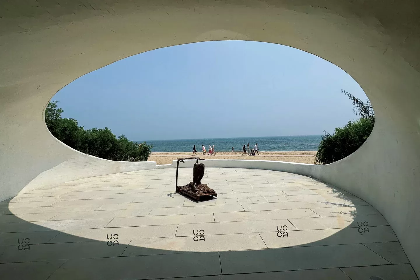 在阿那亚黄金海岸,想象“后人类时代” 美国艺术家麦克斯·霍珀·施奈德中国首