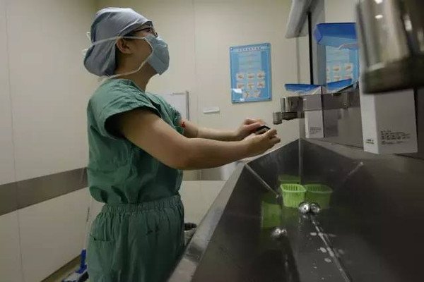 通过合理的安装和设计使整个导管室发挥