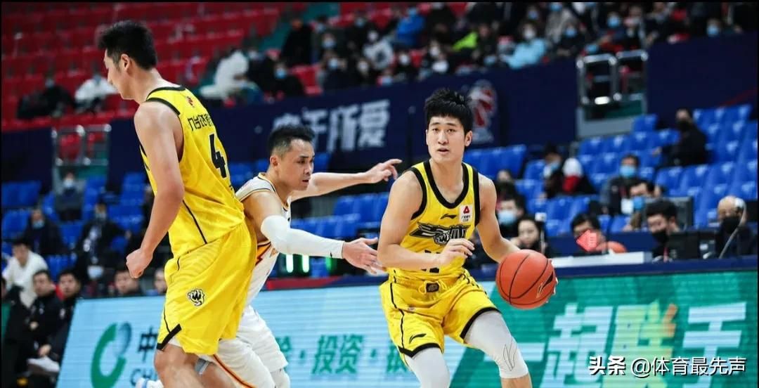 CBA第一神射手!21岁小后卫成球队得分王,会被杜锋招入开云首次注册队吗? 这几个赛季CBA涌现出不少神射手