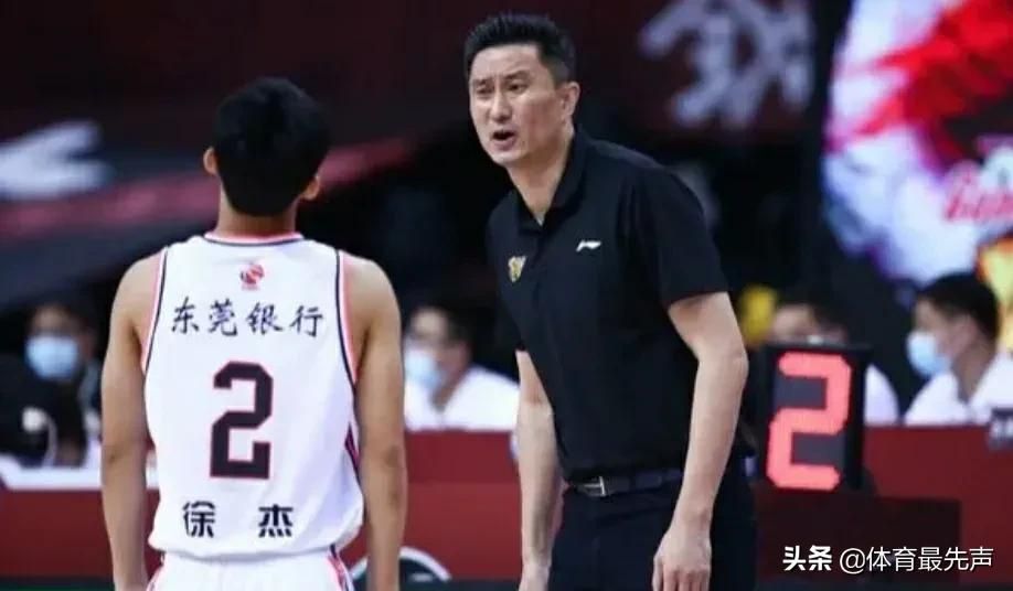 CBA第一神射手!21岁小后卫成球队得分王,会被杜锋招入开云首次注册队吗? 一是吉林队的姜伟泽