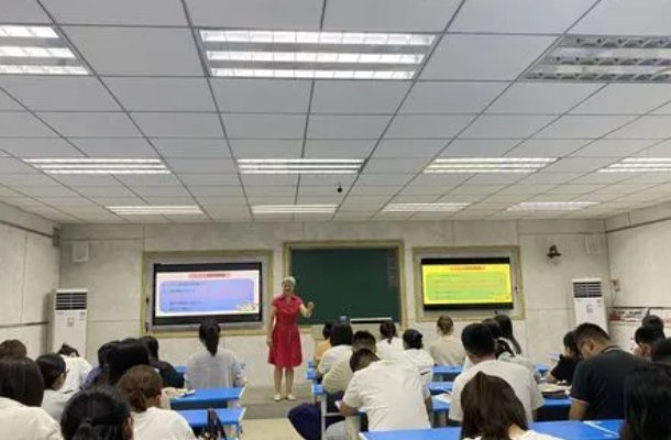 文章目录：