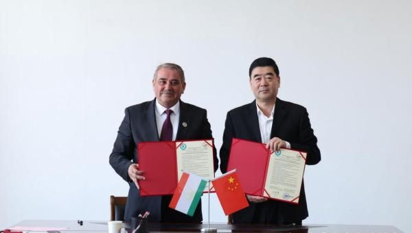 职教出海新突破!乌吉哈留学助力塔吉克高校与枣庄科技职业开云官网入口共建跨国人 ... 王翠翠主要具有以下两种含义: