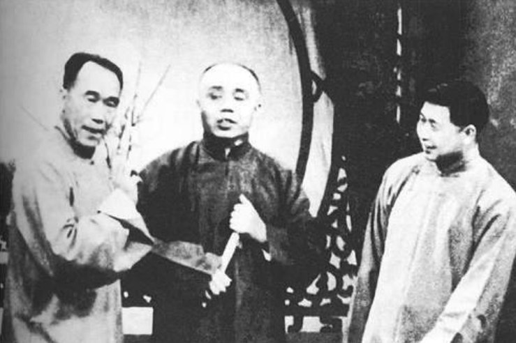 刘宝瑞单口相声《翻跟头》的台词 文章目录