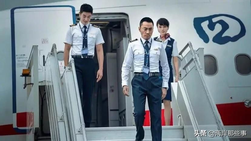 80岁亿万富豪 成首位80后百亿影人,老婆孩子都令人羡慕,杜江是如何“开挂”的? 杜江在这些电影中的表现还是让大家有目