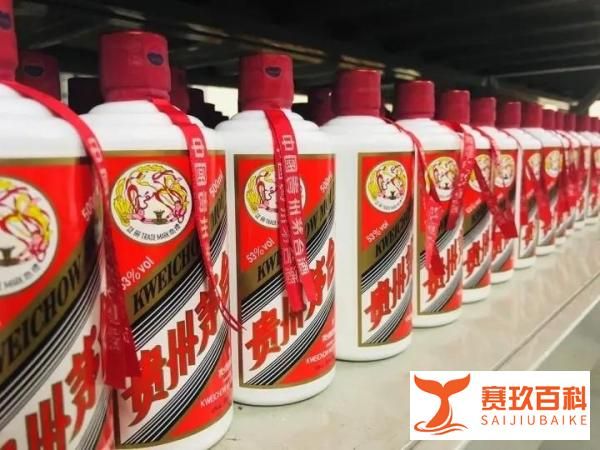 茅台酒上的“红飘带”,作用不是一般的大,如果只觉得好看就错了_百度知... 茅台酒瓶口的“红飘带”作用重大