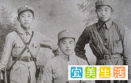当年两人一是师长一是班长,48年后师长是副国级,班长是正国级 文章目录