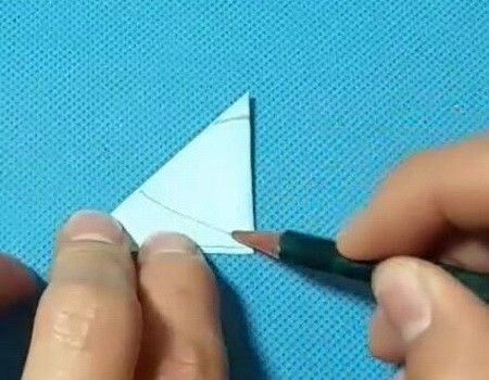 纸钱 怎样剪 纸钱的裁剪方法: