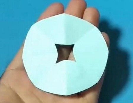 纸钱 怎样剪 随后再把外边剪成半圆