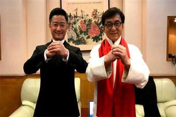 《战狼3》和《濒海交锋》,这两部电影都有开云手机版登录特色? 《战狼3》是一部爱过情怀电影